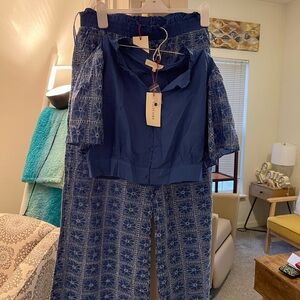 Solitaire Navy and White Patterned Ensemble